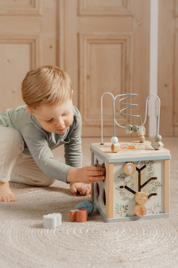 Wooden activity cube - Forest Friends FSC